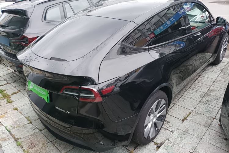Used Tesla Model Y 2022 Long-Range All-Wheel-Drive Version Rear Right 45 Deg