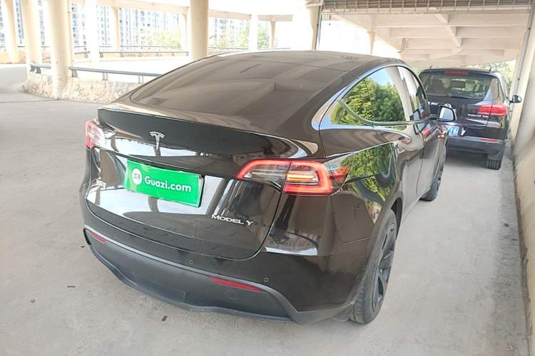 Used Tesla Model Y 2022 Rear-Wheel-Drive Version Rear Right 45 Deg