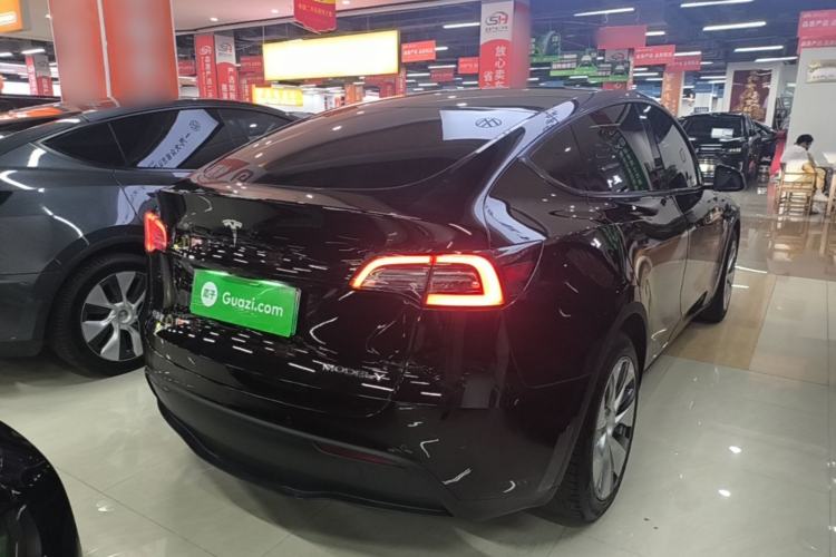 Used Tesla Model Y 2022 Rear-Wheel-Drive Version Rear Right 45 Deg