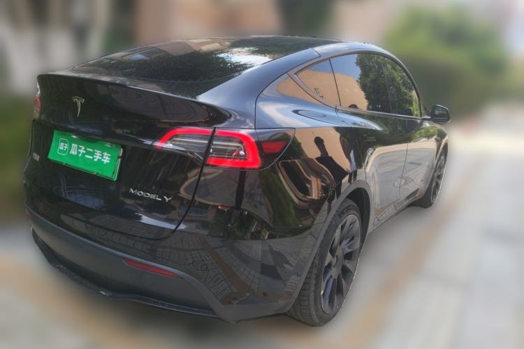 Used Tesla Model Y 2022 Rear-Wheel-Drive Version Rear Right 45 Deg