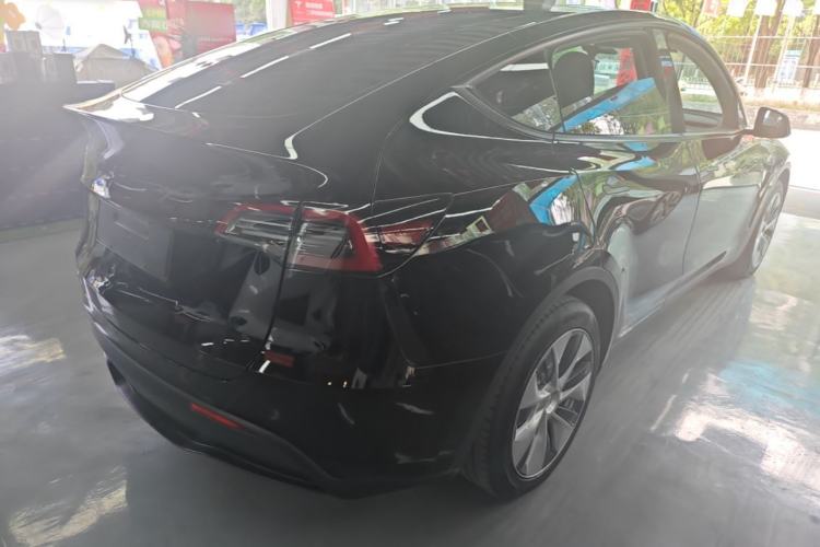 Used Tesla Model Y 2022 Long-Range All-Wheel-Drive Version Rear Right 45 Deg
