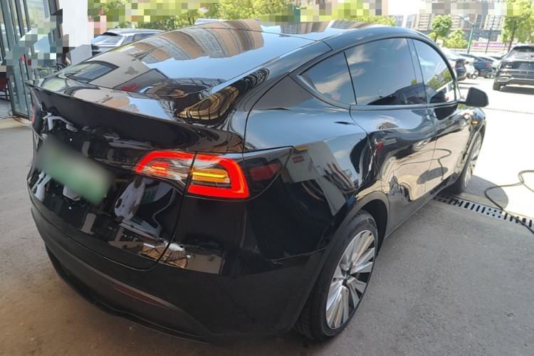 Used Tesla Model Y 2022 Rear-Wheel-Drive Version Rear Right 45 Deg