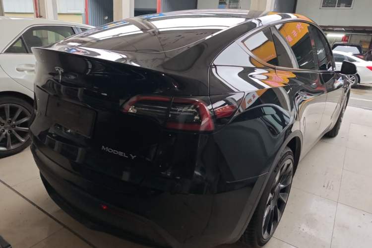 Used Tesla Model Y 2022 Long-Range All-Wheel-Drive Version Rear Right 45 Deg