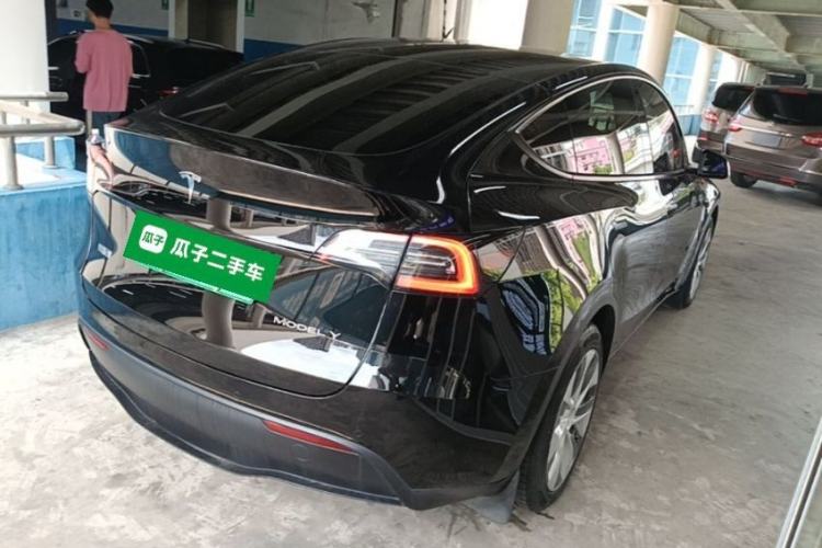 Used Tesla Model Y 2022 Rear-Wheel-Drive Version Rear Right 45 Deg