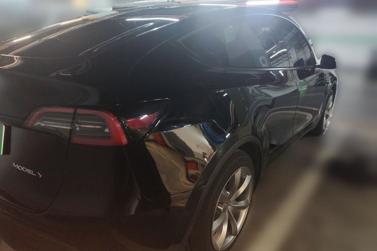 Used Tesla Model Y 2022 Rear-Wheel-Drive Version Rear Right 45 Deg