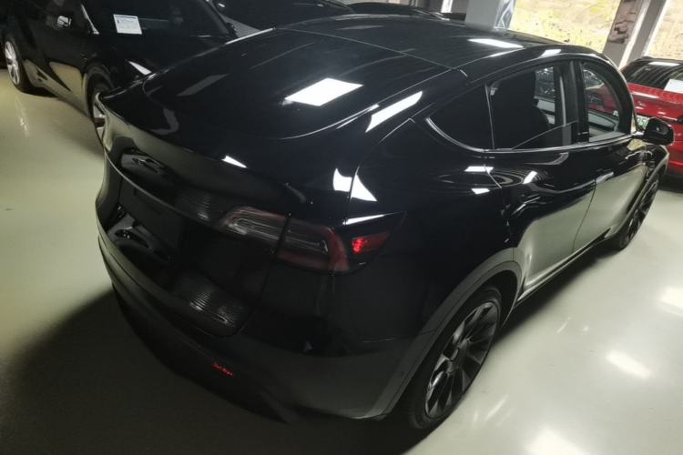 Used Tesla Model Y 2022 Rear-Wheel-Drive Version Rear Right 45 Deg