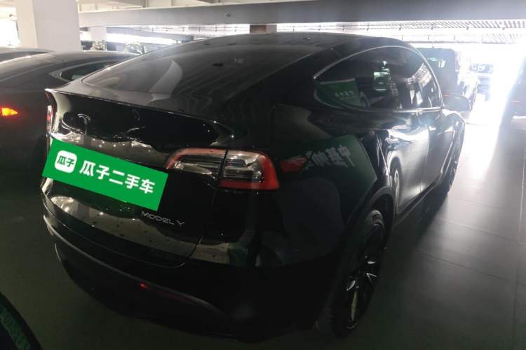Used Tesla Model Y 2022 Long-Range All-Wheel-Drive Version Rear Right 45 Deg