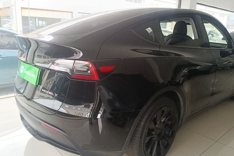 Used Tesla Model Y 2022 Rear-Wheel-Drive Version Rear Right 45 Deg