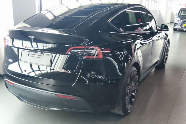 Used Tesla Model Y 2022 Performance High-Performance All-Wheel-Drive Version Rear Right 45 Deg