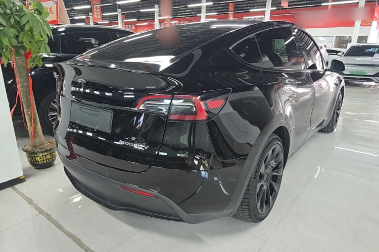 Used Tesla Model Y 2022 Rear-Wheel-Drive Version Rear Right 45 Deg