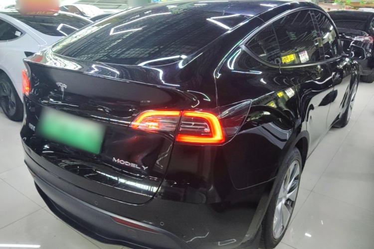 Used Tesla Model Y 2022 Rear-Wheel-Drive Version Rear Right 45 Deg