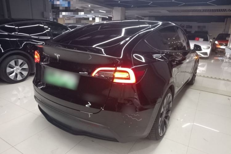 Used Tesla Model Y 2022 Performance High-Performance All-Wheel-Drive Version Rear Right 45 Deg