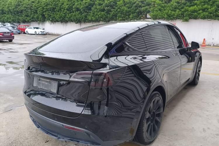 Used Tesla Model Y 2022 Rear-Wheel-Drive Version Rear Right 45 Deg