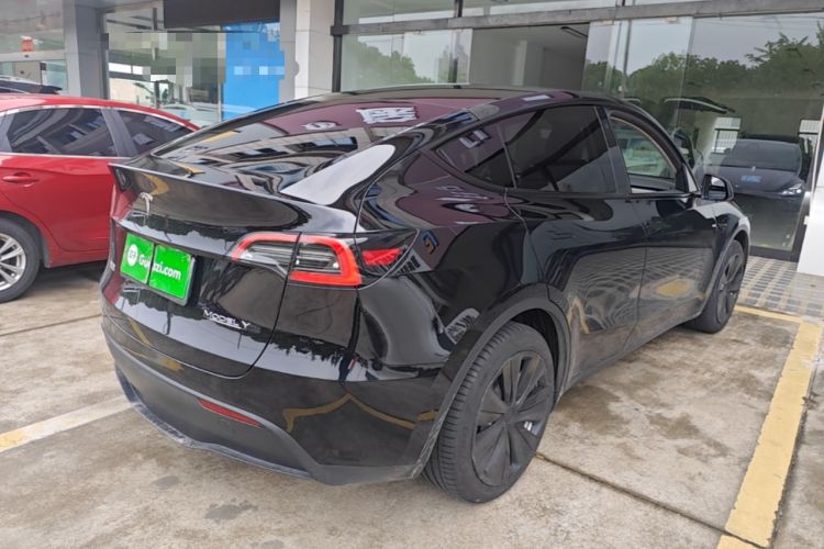 Used Tesla Model Y 2022 Rear-Wheel-Drive Version Rear Right 45 Deg