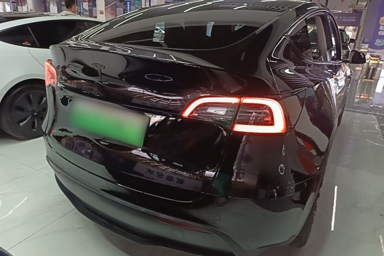 Used Tesla Model Y 2022 Long-Range All-Wheel-Drive Version Rear Right 45 Deg