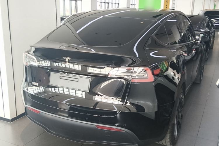 Used Tesla Model Y 2022 Performance High-Performance All-Wheel-Drive Version Rear Right 45 Deg