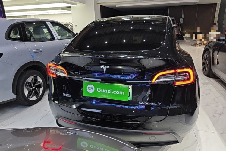 Used Tesla Model Y 2022 Long-Range All-Wheel-Drive Version Rear