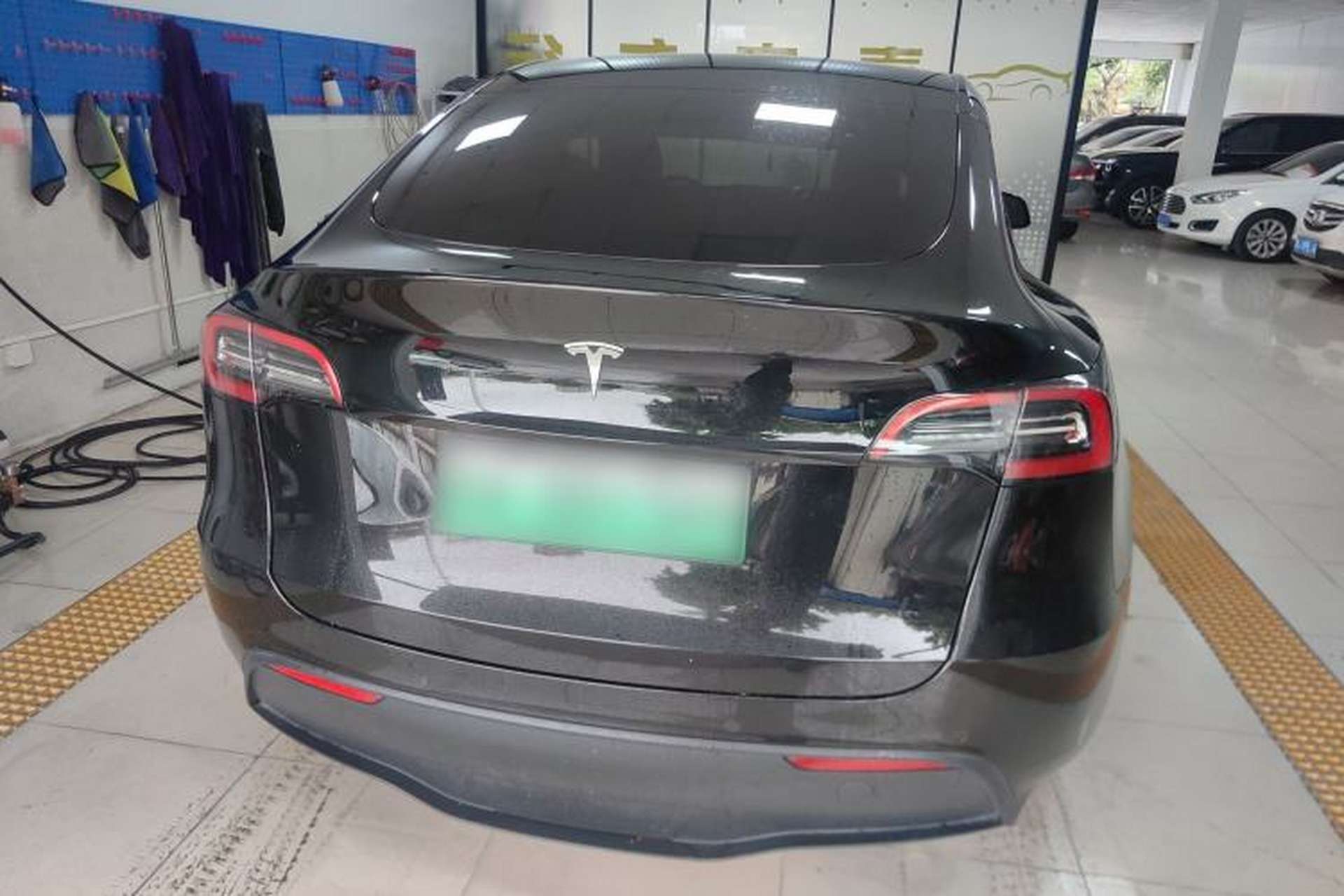 Used Tesla Model Y 2022 Rear-Wheel-Drive Version Rear
