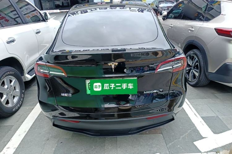 Used Tesla Model Y 2022 Long-Range All-Wheel-Drive Version Rear