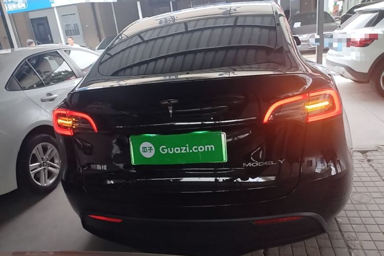 Used Tesla Model Y 2022 Rear-Wheel-Drive Version Rear