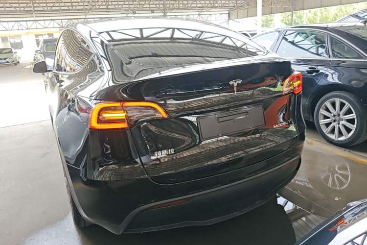 Used Tesla Model Y 2022 Rear-Wheel-Drive Version Rear