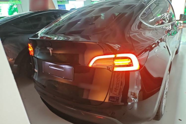 Used Tesla Model Y 2022 Long-Range All-Wheel-Drive Version Rear