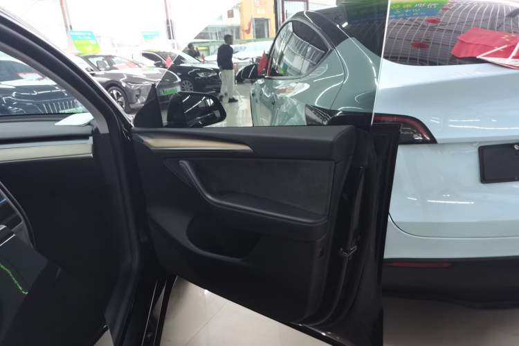 Used Tesla Model Y 2022 Revised Version Rear-Wheel Drive Right Front Door Interior
