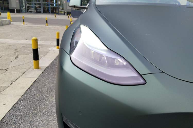 Used Tesla Model Y 2022 Performance High-Performance All-Wheel-Drive Version Right Front Headlight