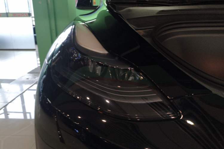 Used Tesla Model Y 2022 Revised Version Rear-Wheel Drive Right Front Headlight