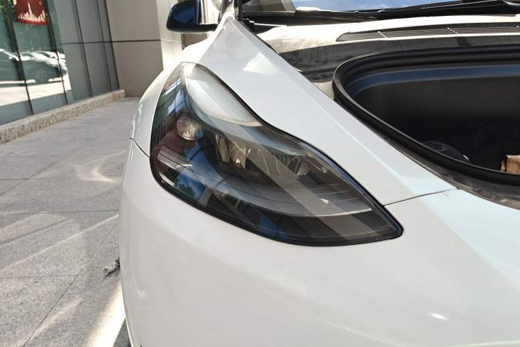 Used Tesla Model Y 2022 Rear-Wheel-Drive Version Right Front Headlight