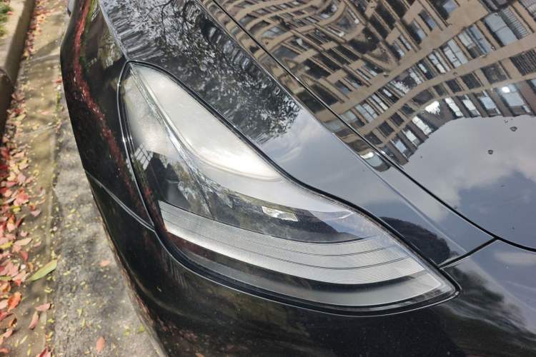 Used Tesla Model Y 2022 Rear-Wheel-Drive Version Right Front Headlight