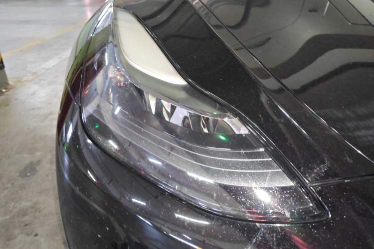 Used Tesla Model Y 2022 Long-Range All-Wheel-Drive Version Right Front Headlight