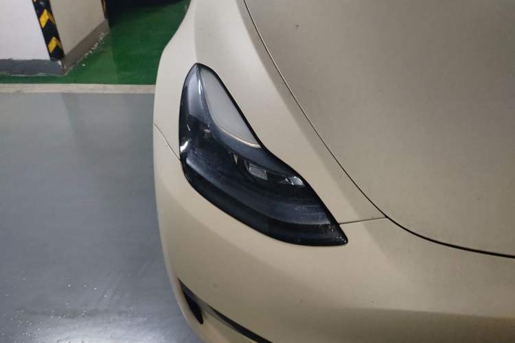Used Tesla Model Y 2022 Performance High-Performance All-Wheel-Drive Version Right Front Headlight