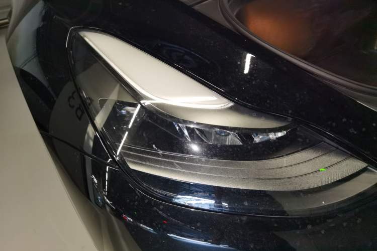 Used Tesla Model Y 2022 Rear-Wheel-Drive Version Right Front Headlight