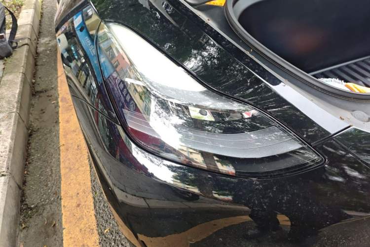 Used Tesla Model Y 2022 Rear-Wheel-Drive Version Right Front Headlight