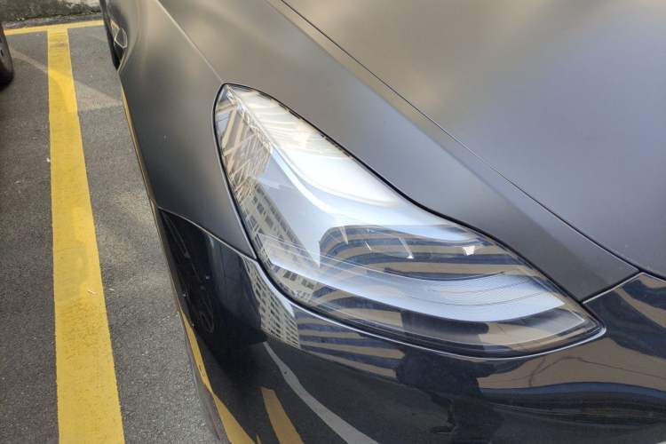 Used Tesla Model Y 2022 Rear-Wheel-Drive Version Right Front Headlight