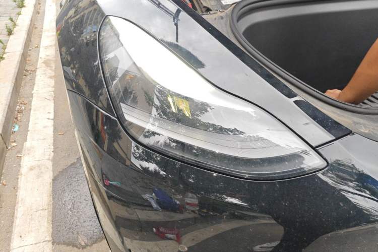 Used Tesla Model Y 2022 Long-Range All-Wheel-Drive Version Right Front Headlight
