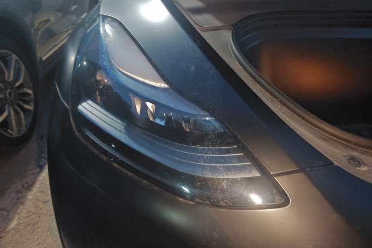 Used Tesla Model Y 2022 Revised Version Rear-Wheel Drive Right Front Headlight