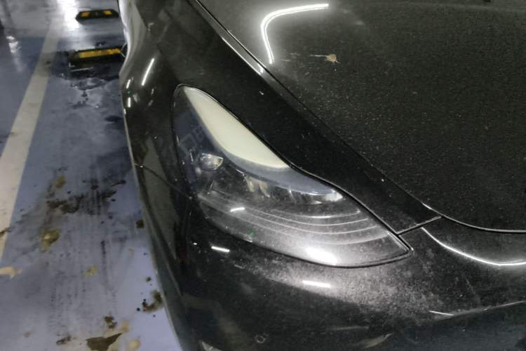 Used Tesla Model Y 2022 Long-Range All-Wheel-Drive Version Right Front Headlight