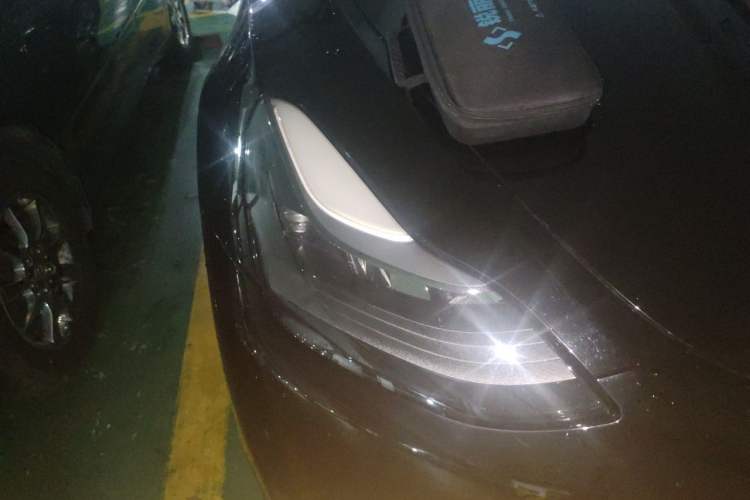 Used Tesla Model Y 2022 Long-Range All-Wheel-Drive Version Right Front Headlight