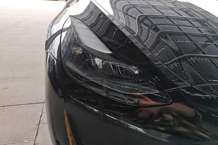 Used Tesla Model Y 2022 Rear-Wheel-Drive Version Right Front Headlight