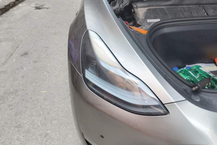 Used Tesla Model Y 2022 Long-Range All-Wheel-Drive Version Right Front Headlight