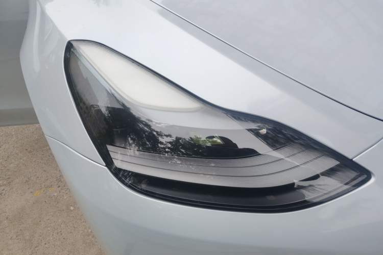 Used Tesla Model Y 2022 Rear-Wheel-Drive Version Right Front Headlight