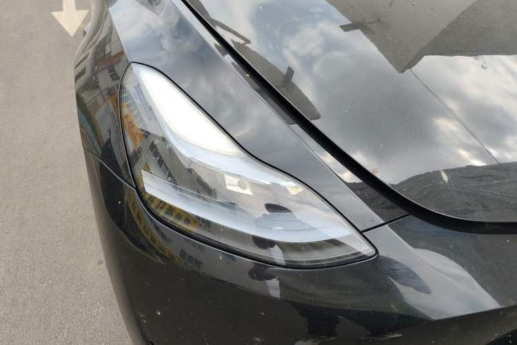 Used Tesla Model Y 2022 Rear-Wheel-Drive Version Right Front Headlight