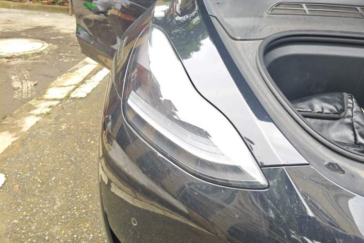 Used Tesla Model Y 2022 Rear-Wheel-Drive Version Right Front Headlight