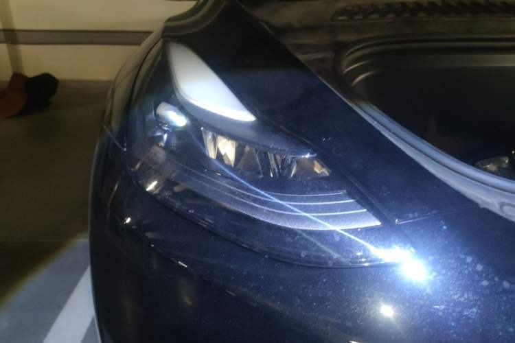 Used Tesla Model Y 2022 Rear-Wheel-Drive Version Right Front Headlight