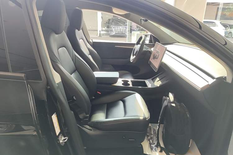 Used Tesla Model Y 2022 Revised Version Long-Range All-Wheel Drive Right Front Seat