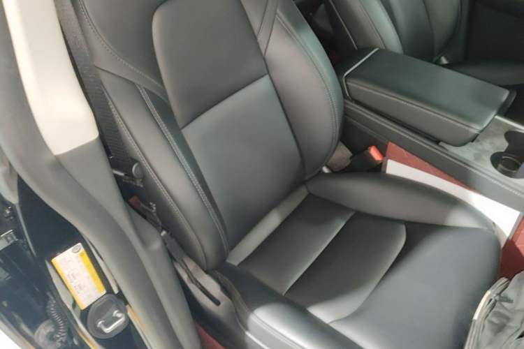 Used Tesla Model Y 2022 Revised Version Rear-Wheel Drive Right Front Seat