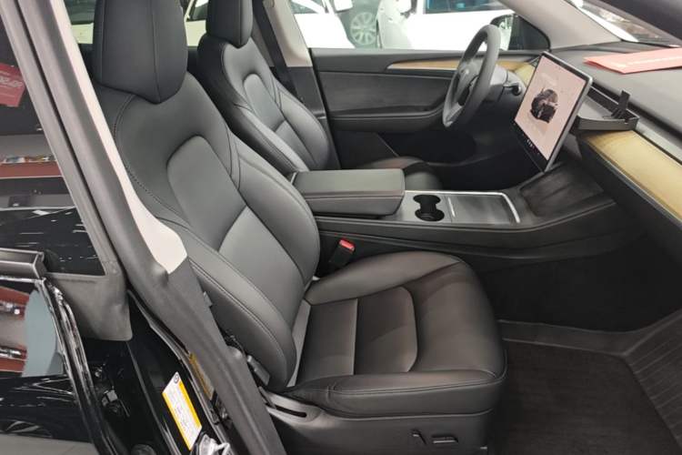 Used Tesla Model Y 2022 Revised Version Rear-Wheel Drive Right Front Seat