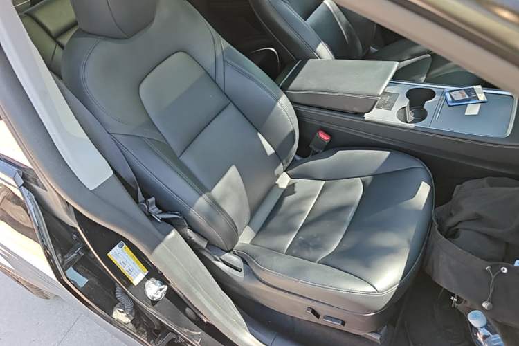 Used Tesla Model Y 2022 Revised Version Rear-Wheel Drive Right Front Seat